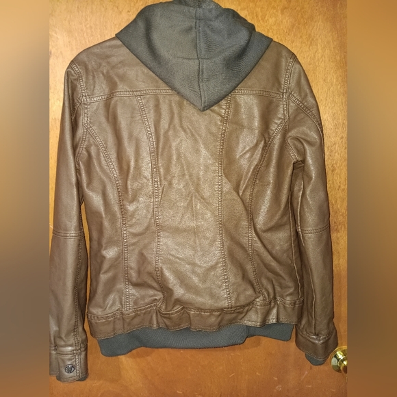 Classic Brown Leather Jacket with Hoodie - Picture 2 of 10